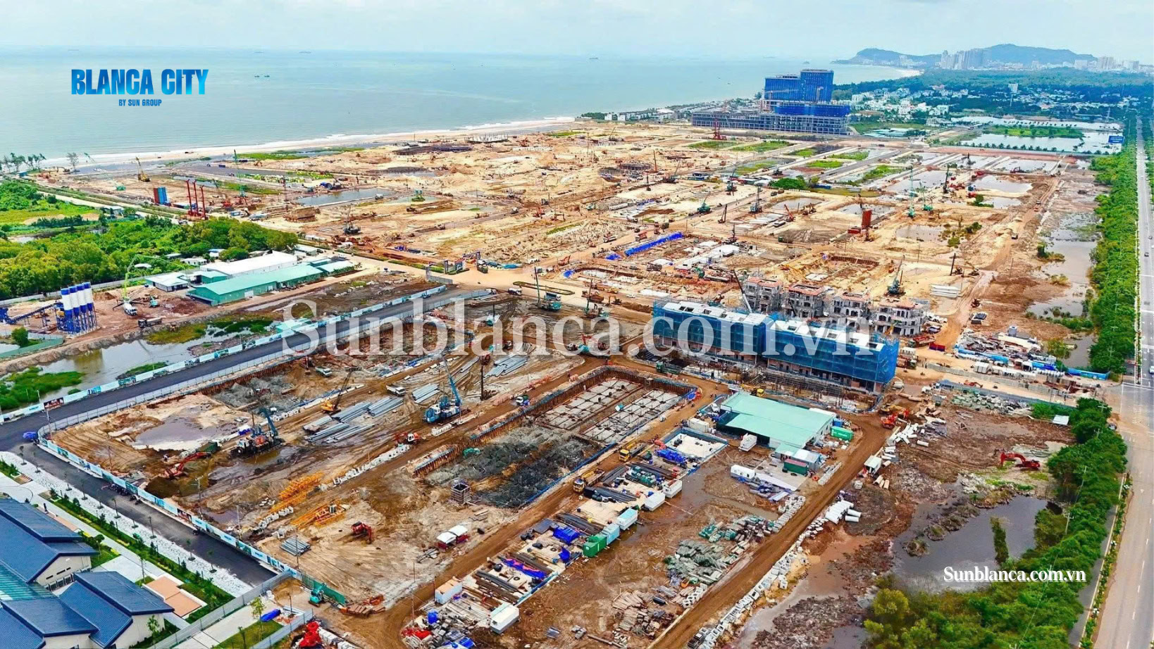 Một góc công trường dự án Blanca City đang được thi công thần tốc.